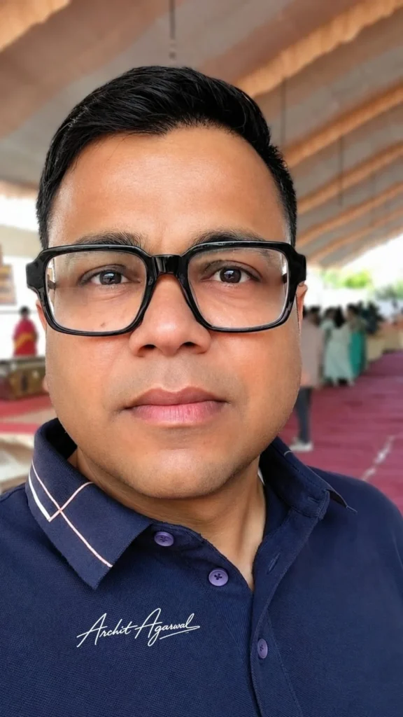 लेखक के बारे में …